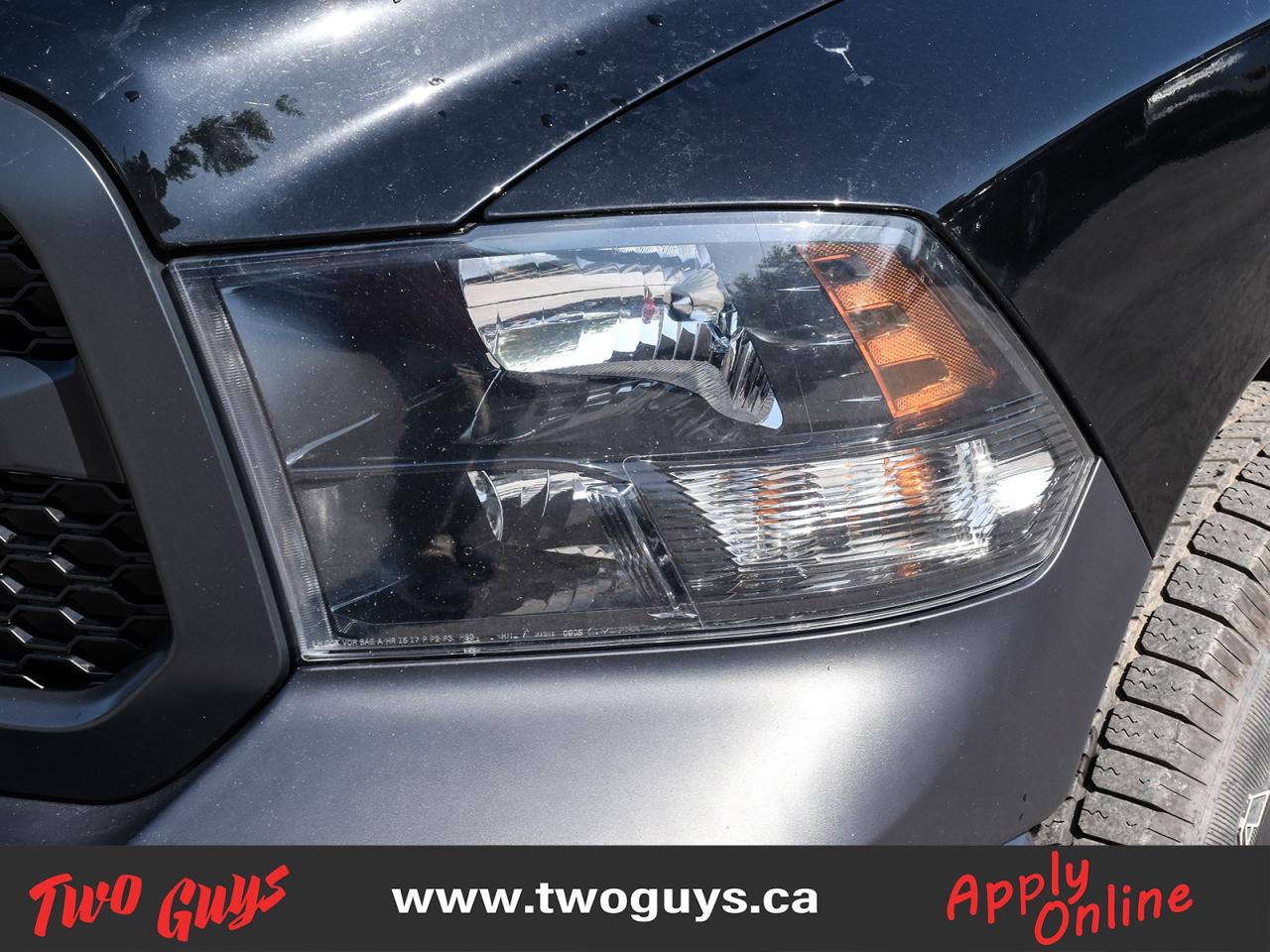 2022 RAM 1500 Classic Tradesman Black Pkg   5.7L 4WD Crew   6 Pass   Tow Photo2