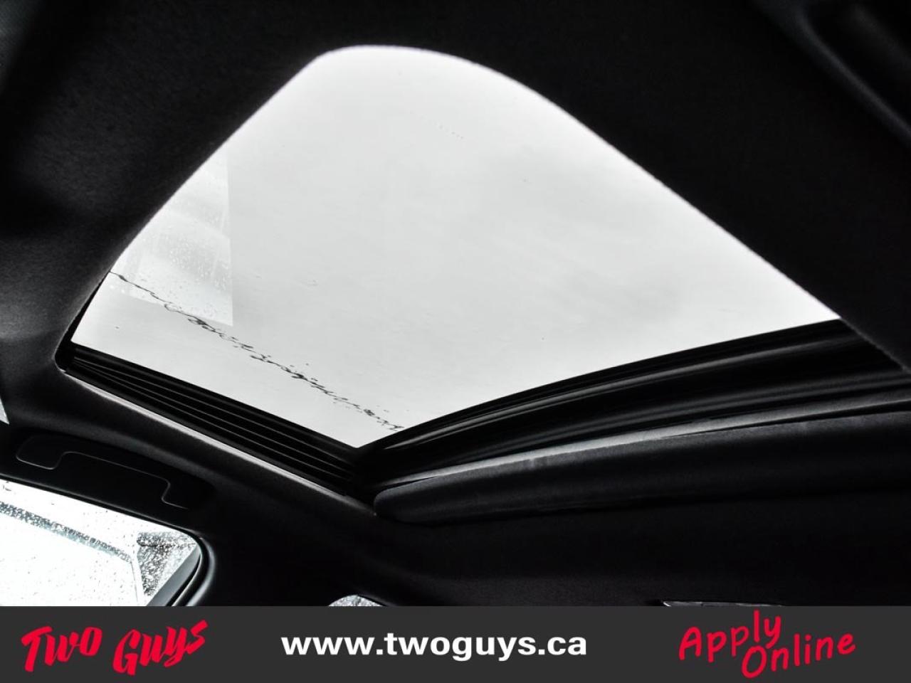 2020 Toyota Corolla XSE 2.0L   Sunroof   Nav   Auto   WOW KMS Photo