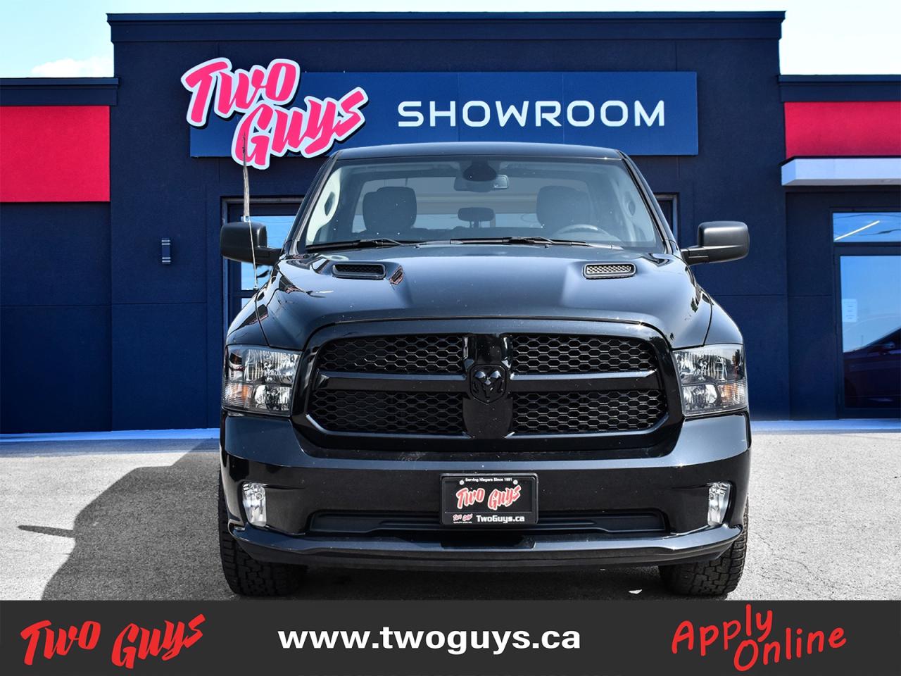 2022 RAM 1500 Express   Crew 5.7L 4WD   Night Edition   6 Pass Photo