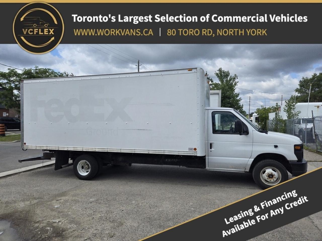 2016 Ford E-450 18Ft Box - Ramp - V8 Gasoline - CERTIFIED Photo0