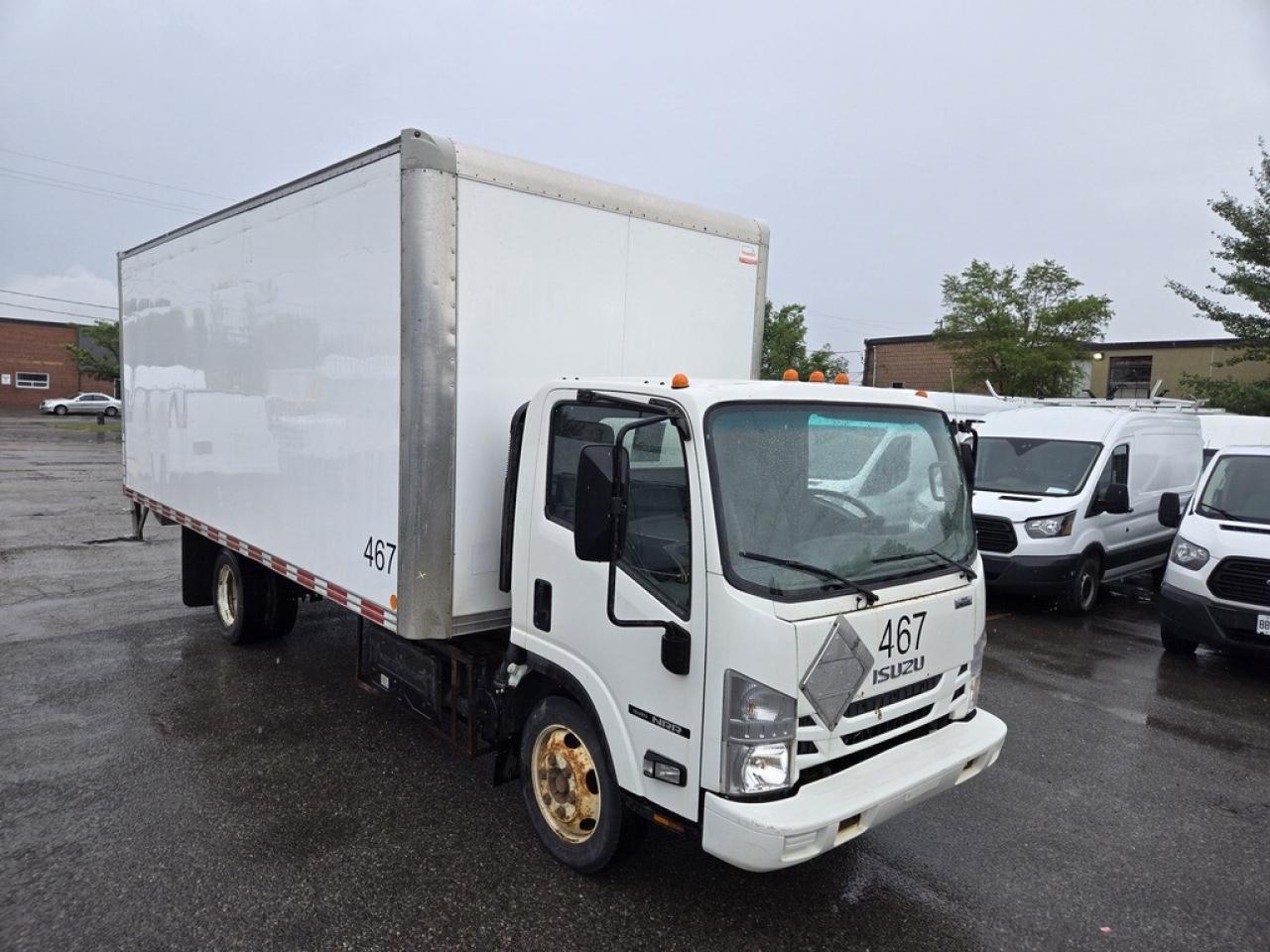 2019 Isuzu NRR NRR 20Ft - Lift Gate - Diesel - 98Wide Box Photo
