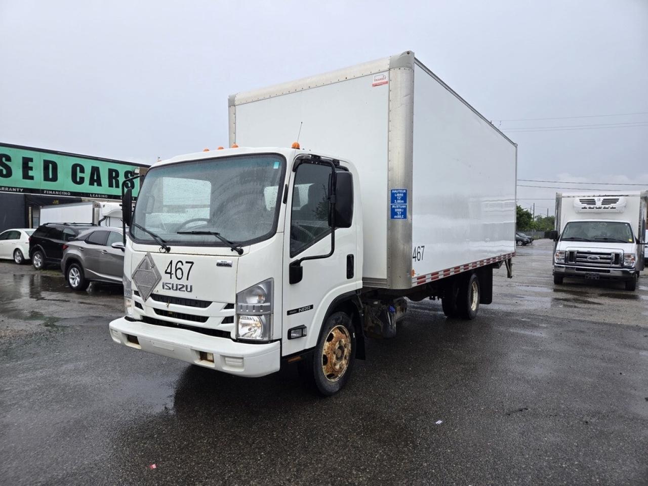 2019 Isuzu NRR NRR 20Ft - Lift Gate - Diesel - 98Wide Box Photo