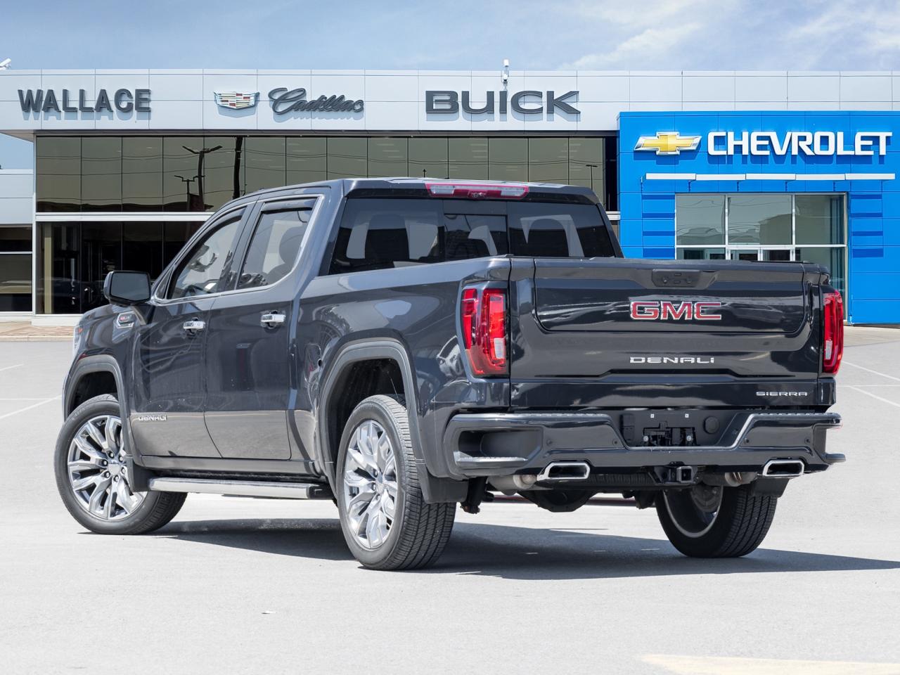 2023 GMC Sierra 1500 One Owner, No Accidents, Reserve Package, 22s,roof Photo4