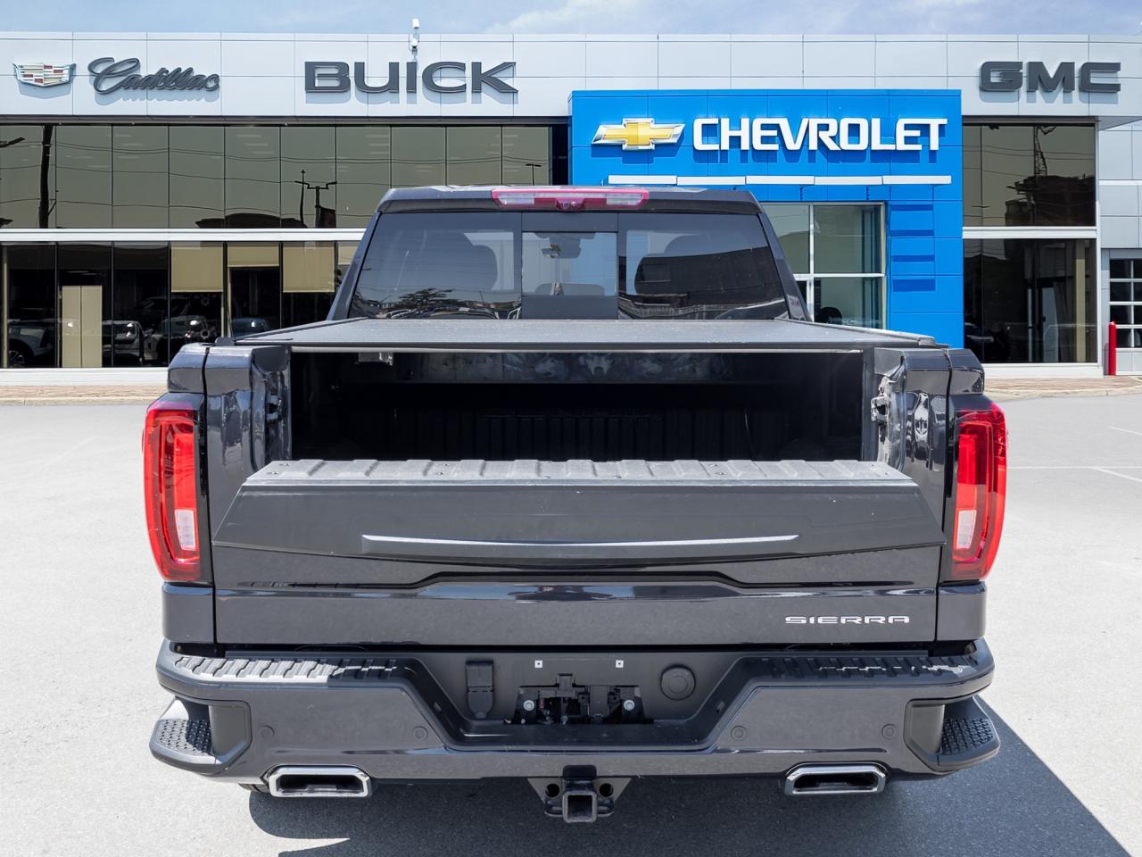 2023 GMC Sierra 1500 One Owner, No Accidents, Reserve Package, 22s,roof Photo