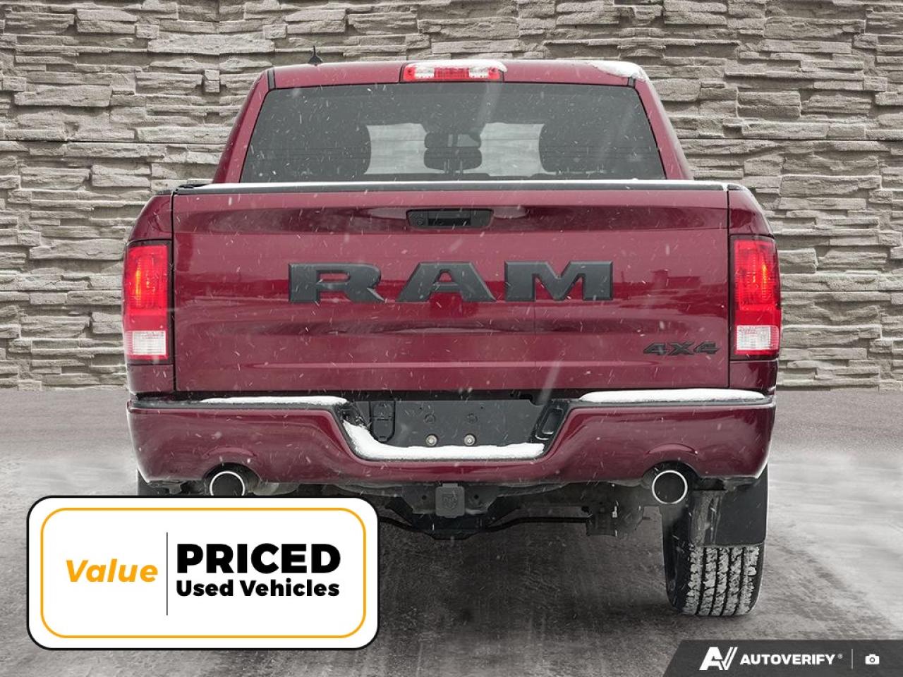 2019 RAM 1500 Classic One Owner No Accidents   Hemi   Night Edition Photo4