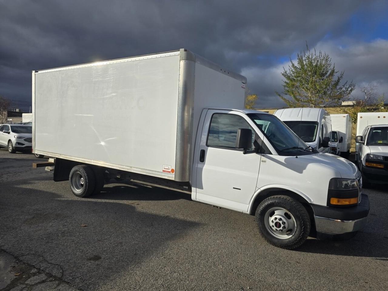 2019 GMC Savana 16Ft Box - V8 Gasoline - Rear Barn Door Photo2