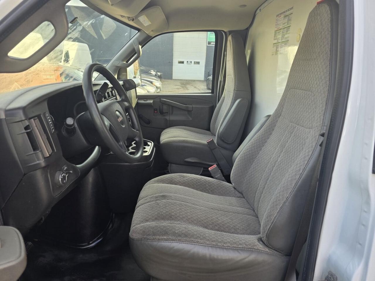 2019 GMC Savana 16Ft Box - V8 Gasoline - Rear Barn Door Photo