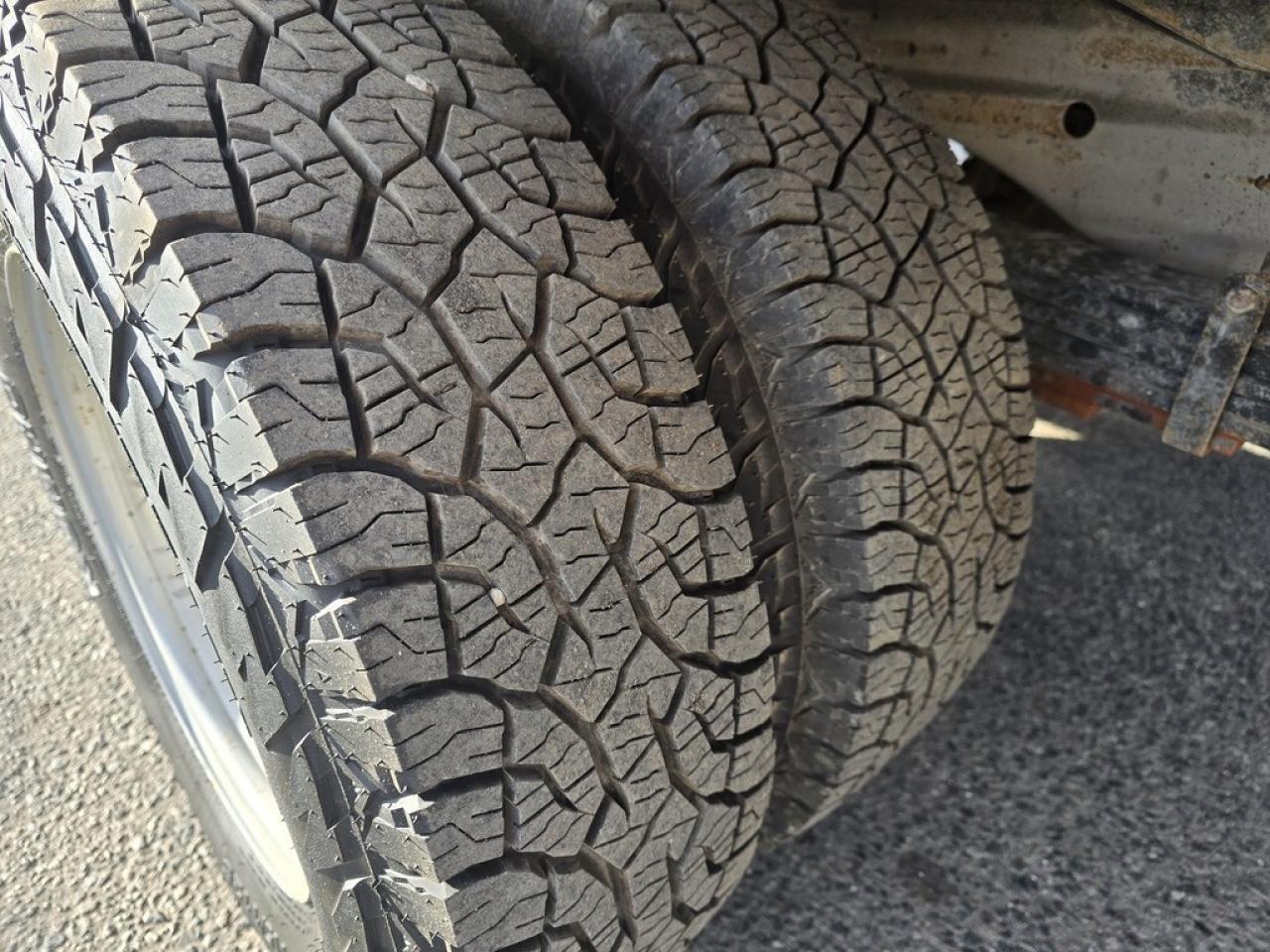 2019 GMC Savana 16Ft Box - V8 Gasoline - Rear Barn Door Photo