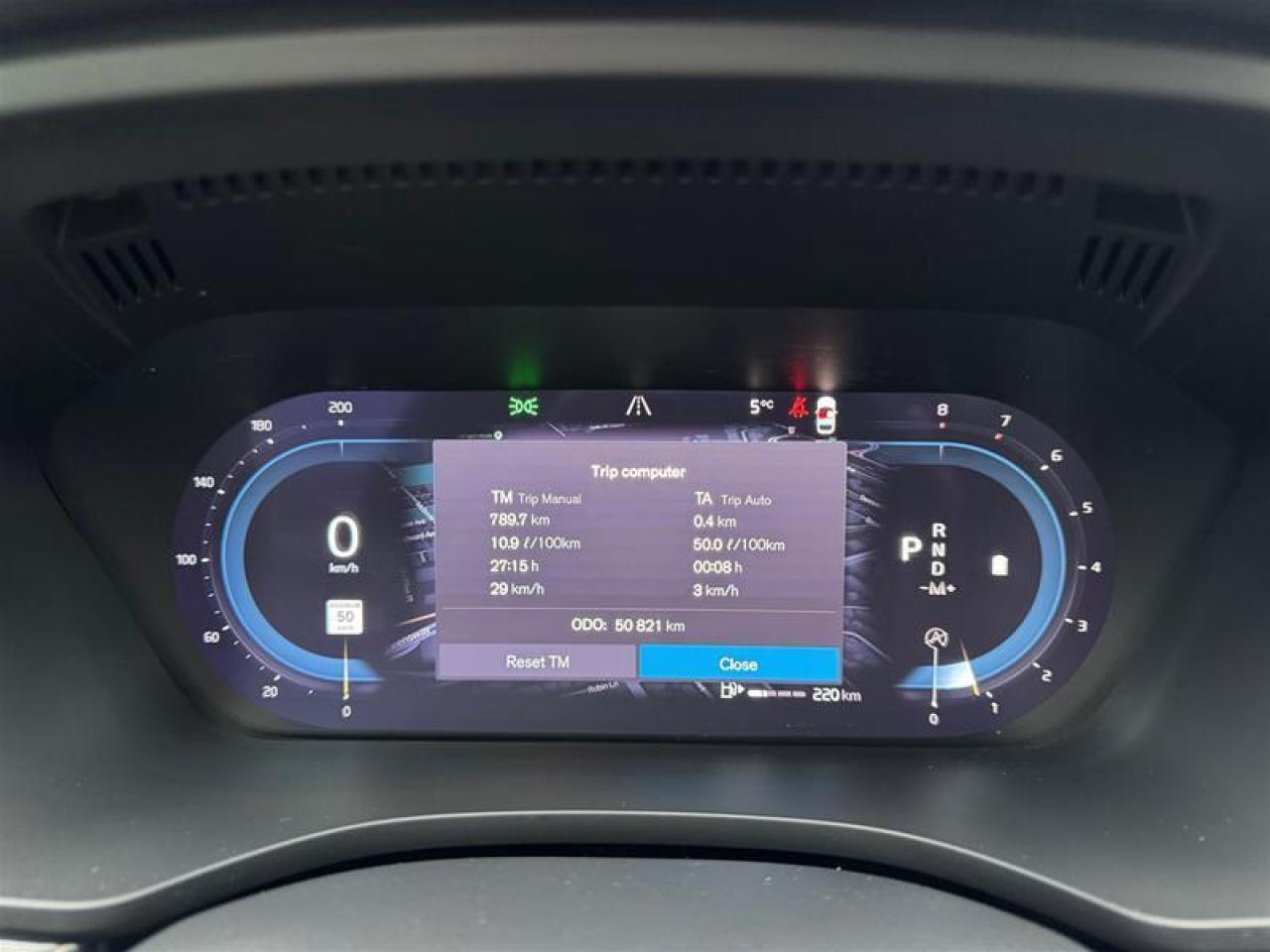 2023 Volvo XC60 B6 AWD Ultimate - Bright Photo