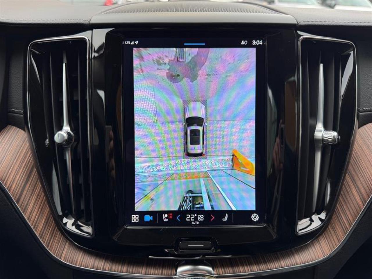 2023 Volvo XC60 B6 AWD Ultimate - Bright Photo