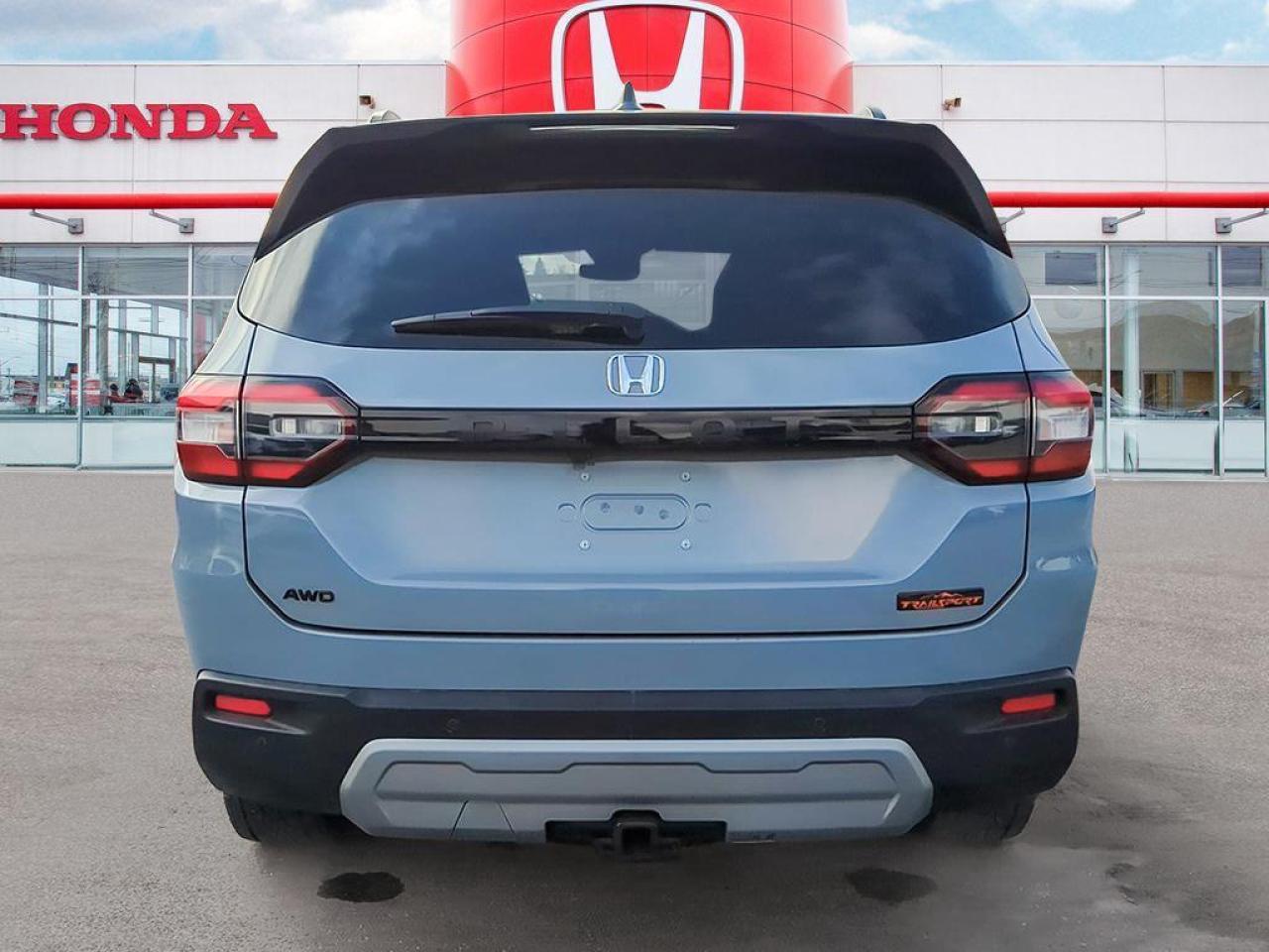 2025 Honda Pilot TrailSport Photo4