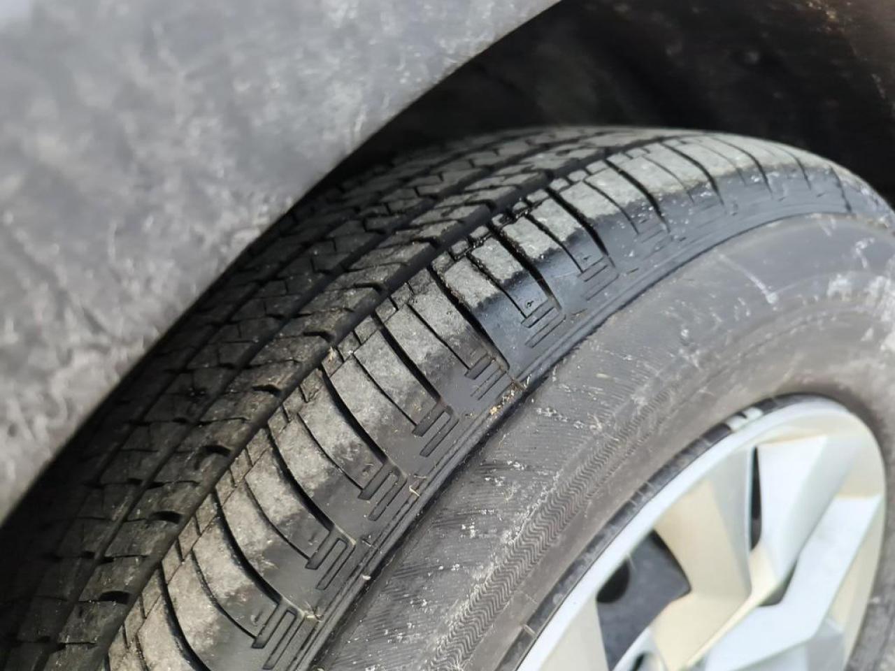 2025 Honda CR-V LX Photo