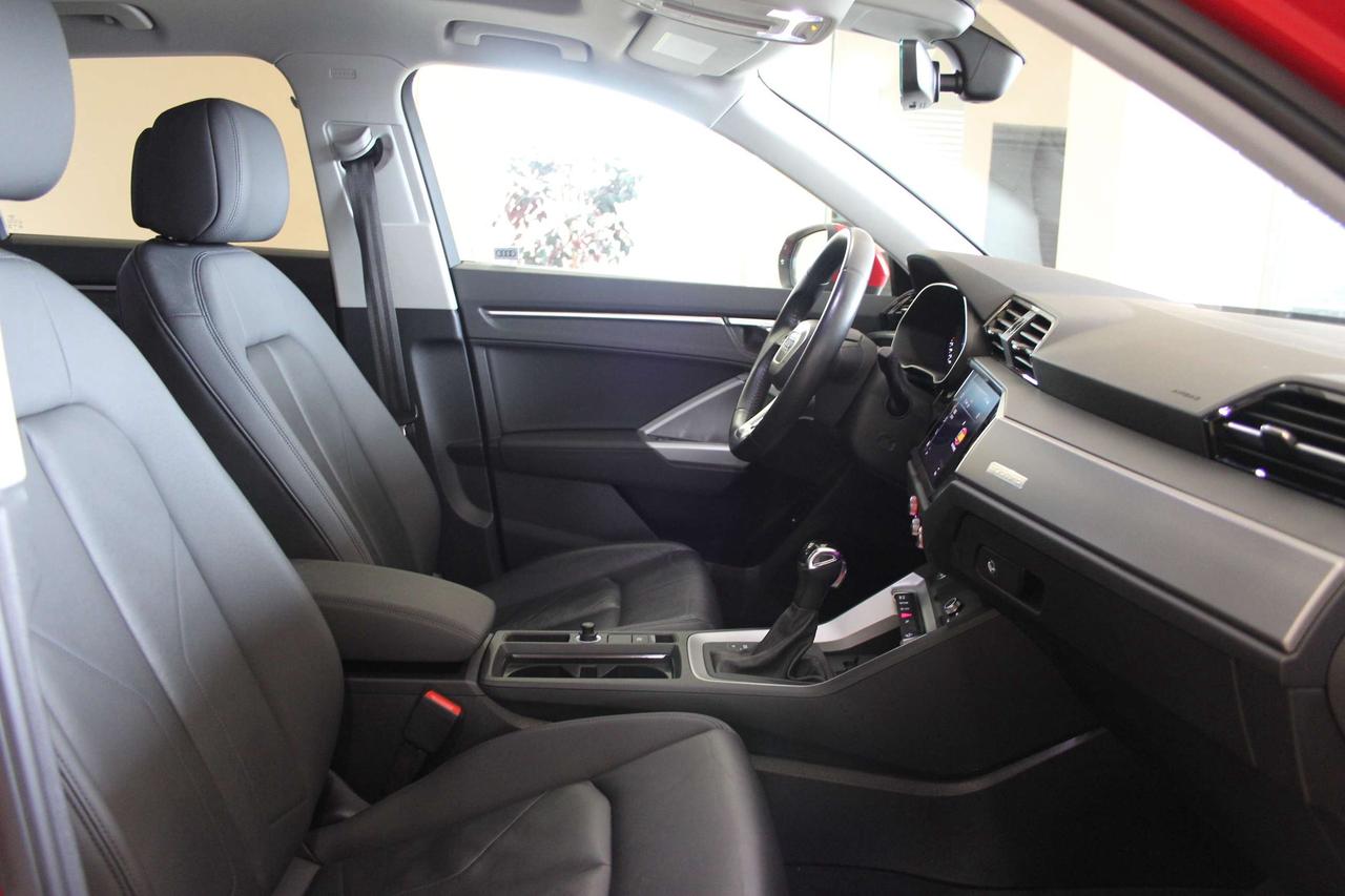 2019 Audi Q3 2.0 TFSI Quattro Progressiv S-Line Photo5