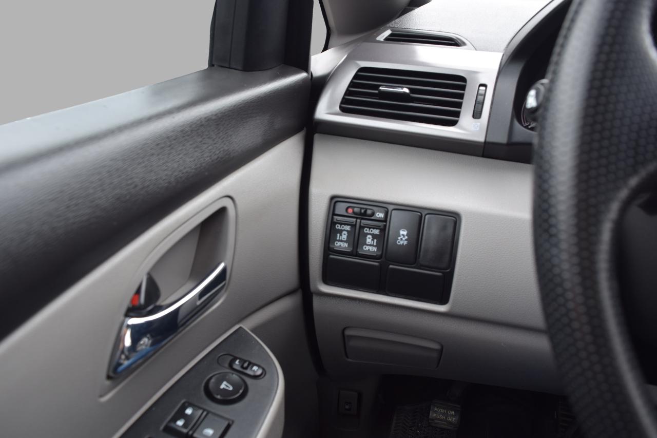 2017 Honda Odyssey EX Photo