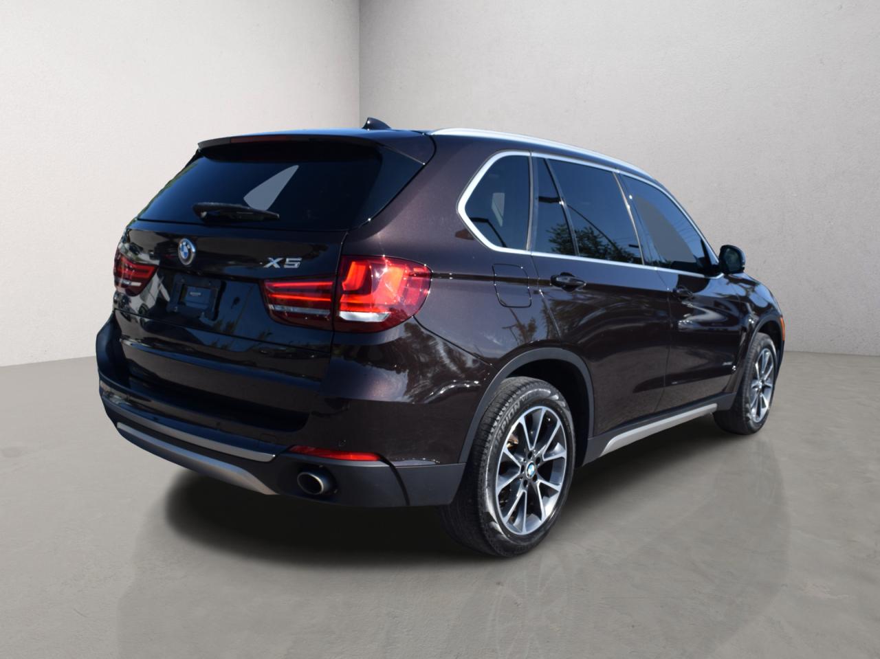 2016 BMW X5 xDrive35i Navi Panoramic Sunroof Photo