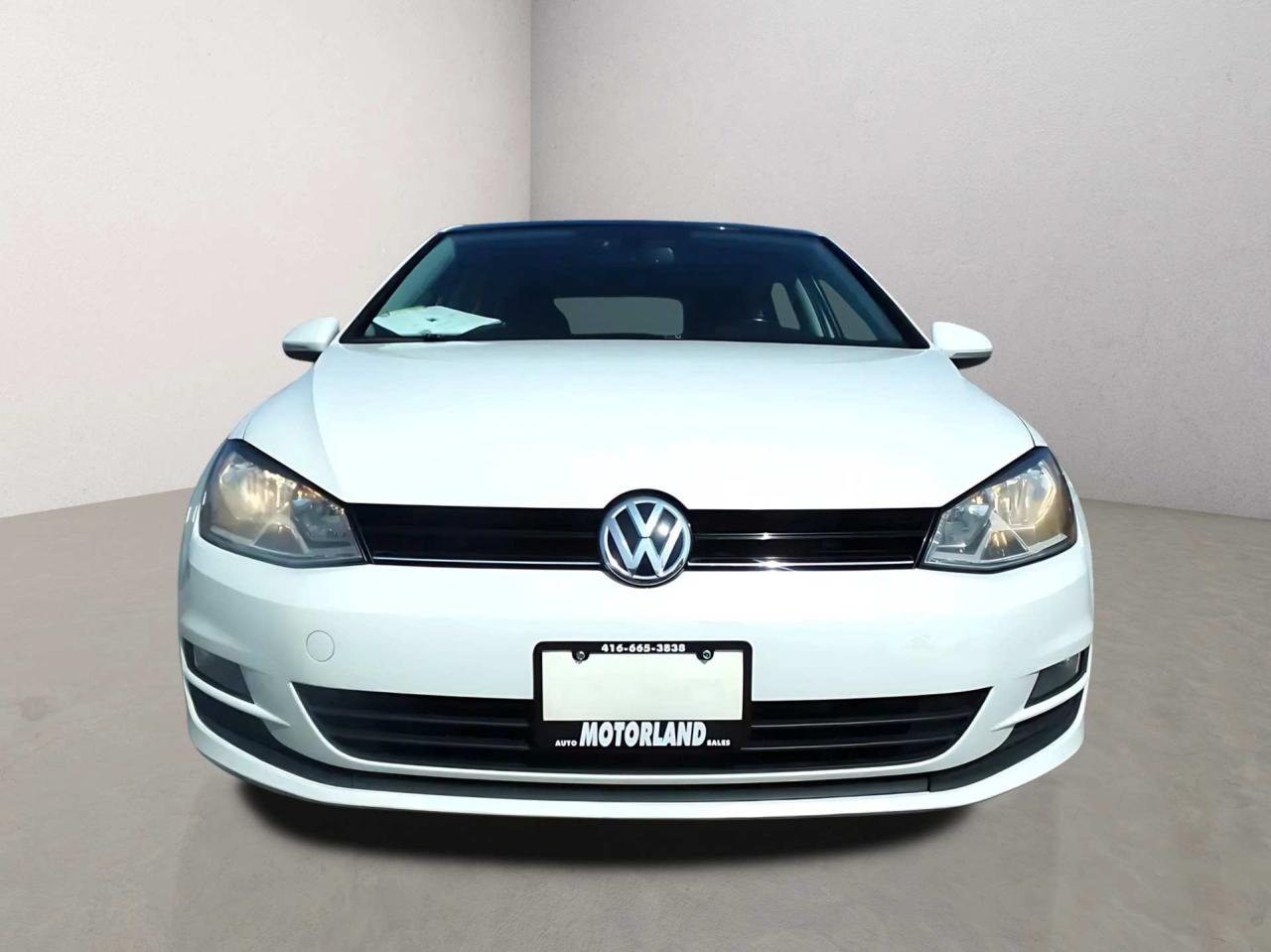 2016 Volkswagen Golf TSI Premium Leather Navi Panoramic Sunroof Photo