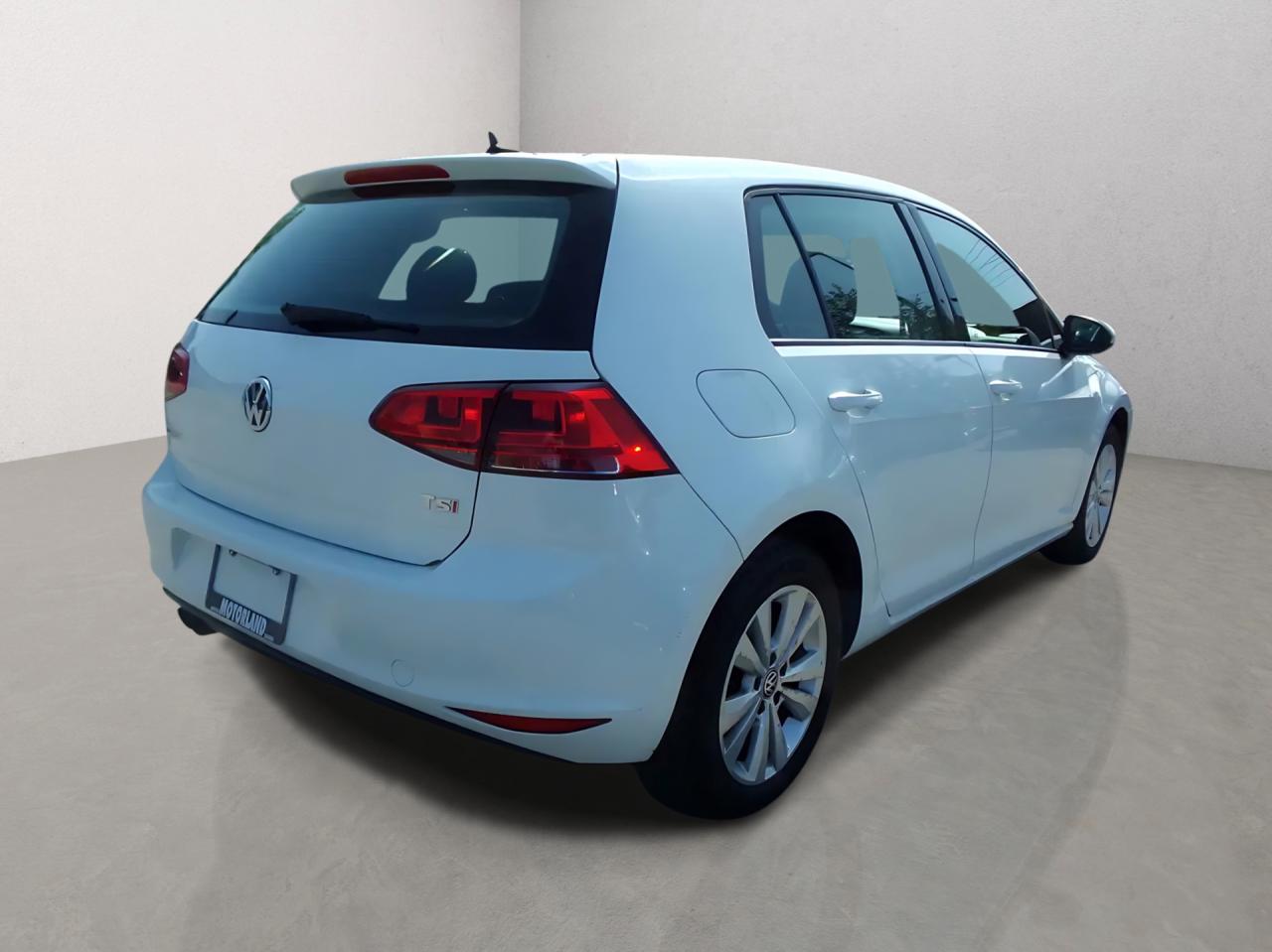 2016 Volkswagen Golf TSI Premium Leather Navi Panoramic Sunroof Photo