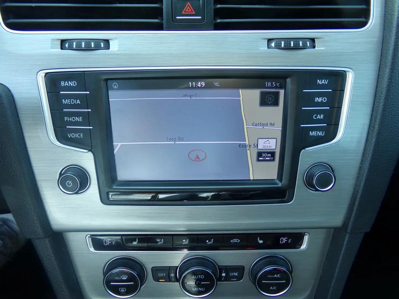 2016 Volkswagen Golf TSI Premium Leather Navi Panoramic Sunroof Photo