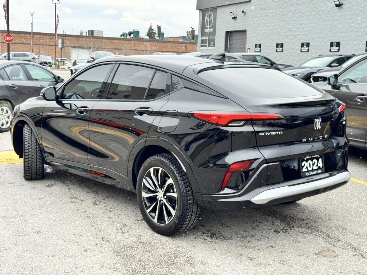 2024 Buick Envista SPORT TOURING/ TWO SETS OF TIRES/ ONLY 4K/MUST SEE Photo4