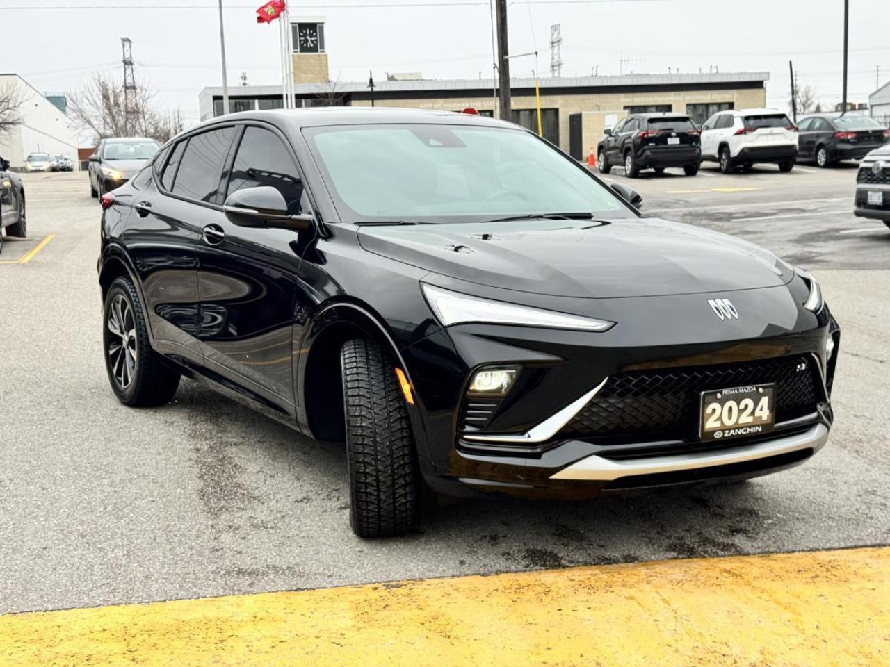 2024 Buick Envista SPORT TOURING/ TWO SETS OF TIRES/ ONLY 4K/MUST SEE Photo