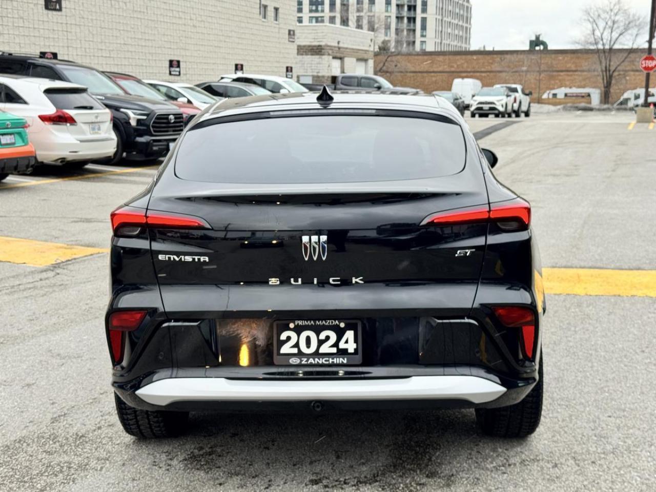 2024 Buick Envista SPORT TOURING/ TWO SETS OF TIRES/ ONLY 4K/MUST SEE Photo