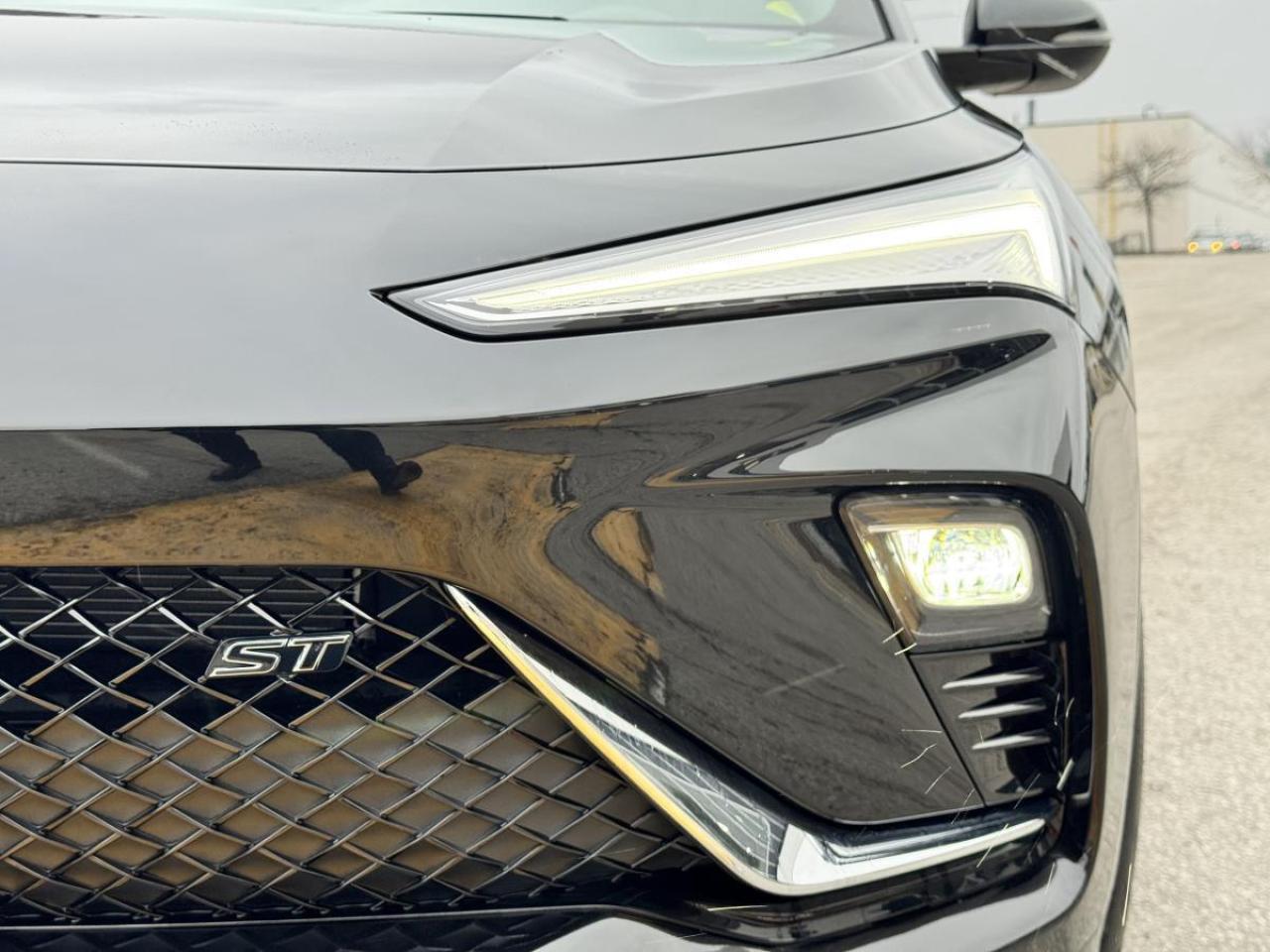 2024 Buick Envista SPORT TOURING/ TWO SETS OF TIRES/ ONLY 4K/MUST SEE Photo