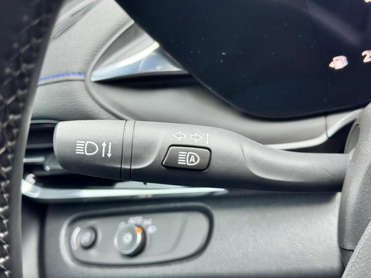 2024 Buick Envista SPORT TOURING/ TWO SETS OF TIRES/ ONLY 4K/MUST SEE Photo