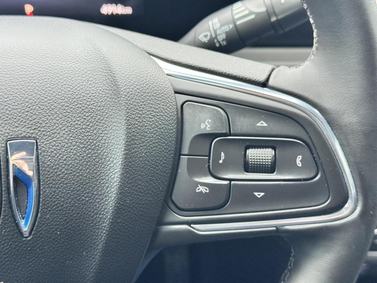 2024 Buick Envista SPORT TOURING/ TWO SETS OF TIRES/ ONLY 4K/MUST SEE Photo