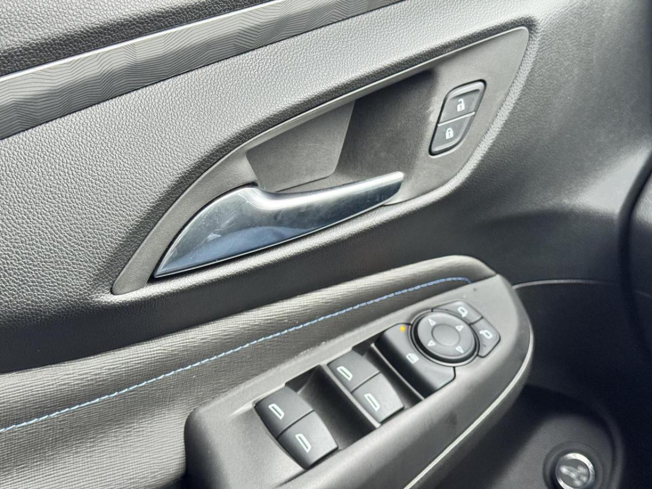 2024 Buick Envista SPORT TOURING/ TWO SETS OF TIRES/ ONLY 4K/MUST SEE Photo