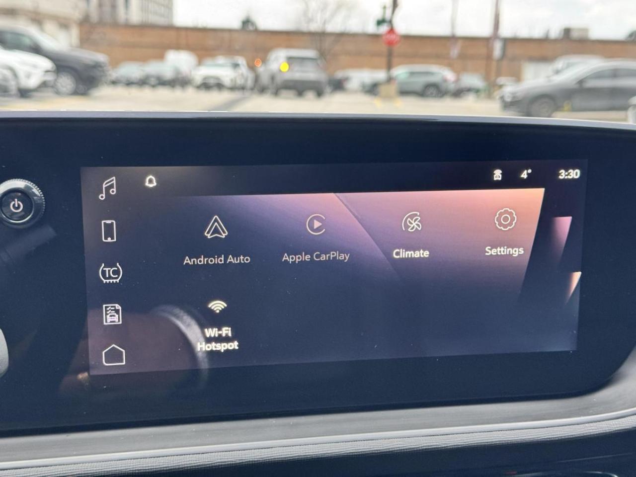 2024 Buick Envista SPORT TOURING/ TWO SETS OF TIRES/ ONLY 4K/MUST SEE Photo