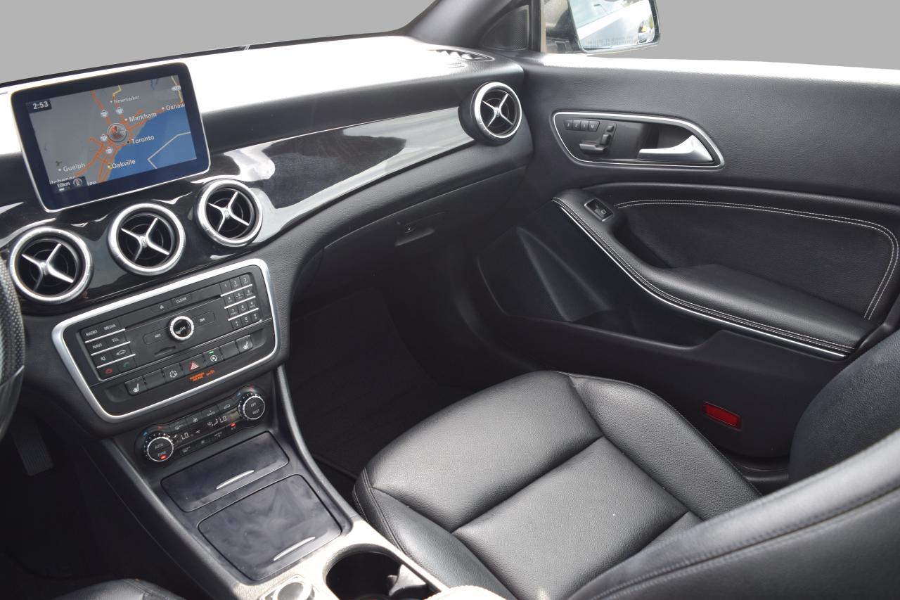 2015 Mercedes-Benz CLA-Class CLA250 4MATIC Navi Panoramic Sunroof Photo