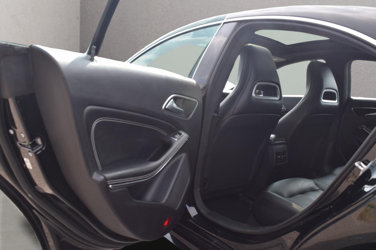 2015 Mercedes-Benz CLA-Class CLA250 4MATIC Navi Panoramic Sunroof Photo
