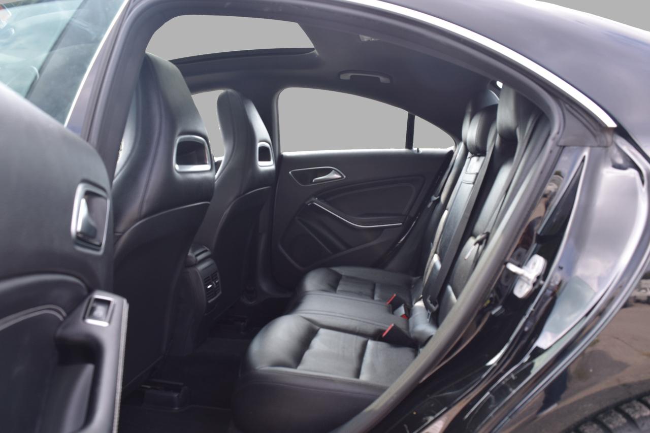 2015 Mercedes-Benz CLA-Class CLA250 4MATIC Navi Panoramic Sunroof Photo