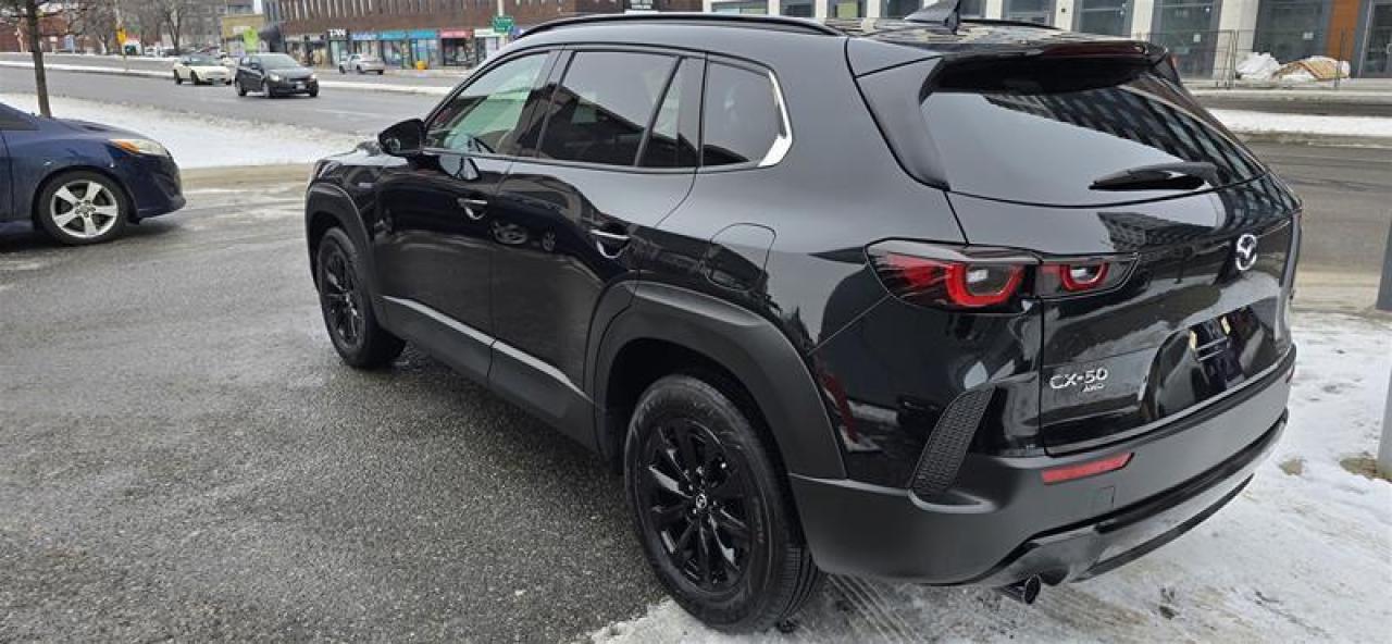 2025 Mazda CX-50 Hybrid Kuro e-AWD Photo4