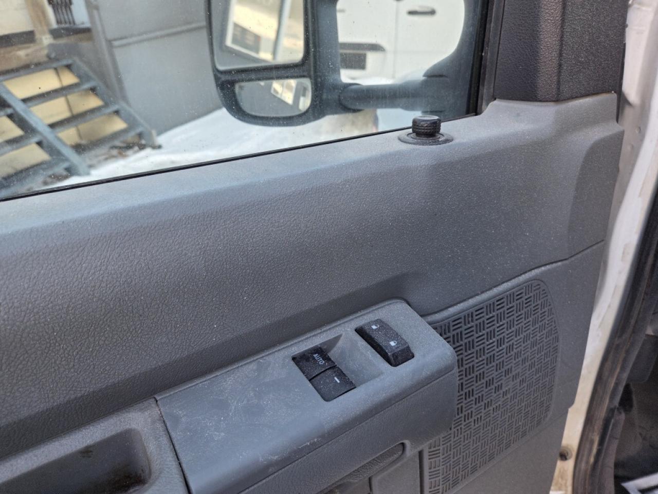 2017 Ford E-450 16Ft Box - Ramp - Gasoline - Tow Package Photo