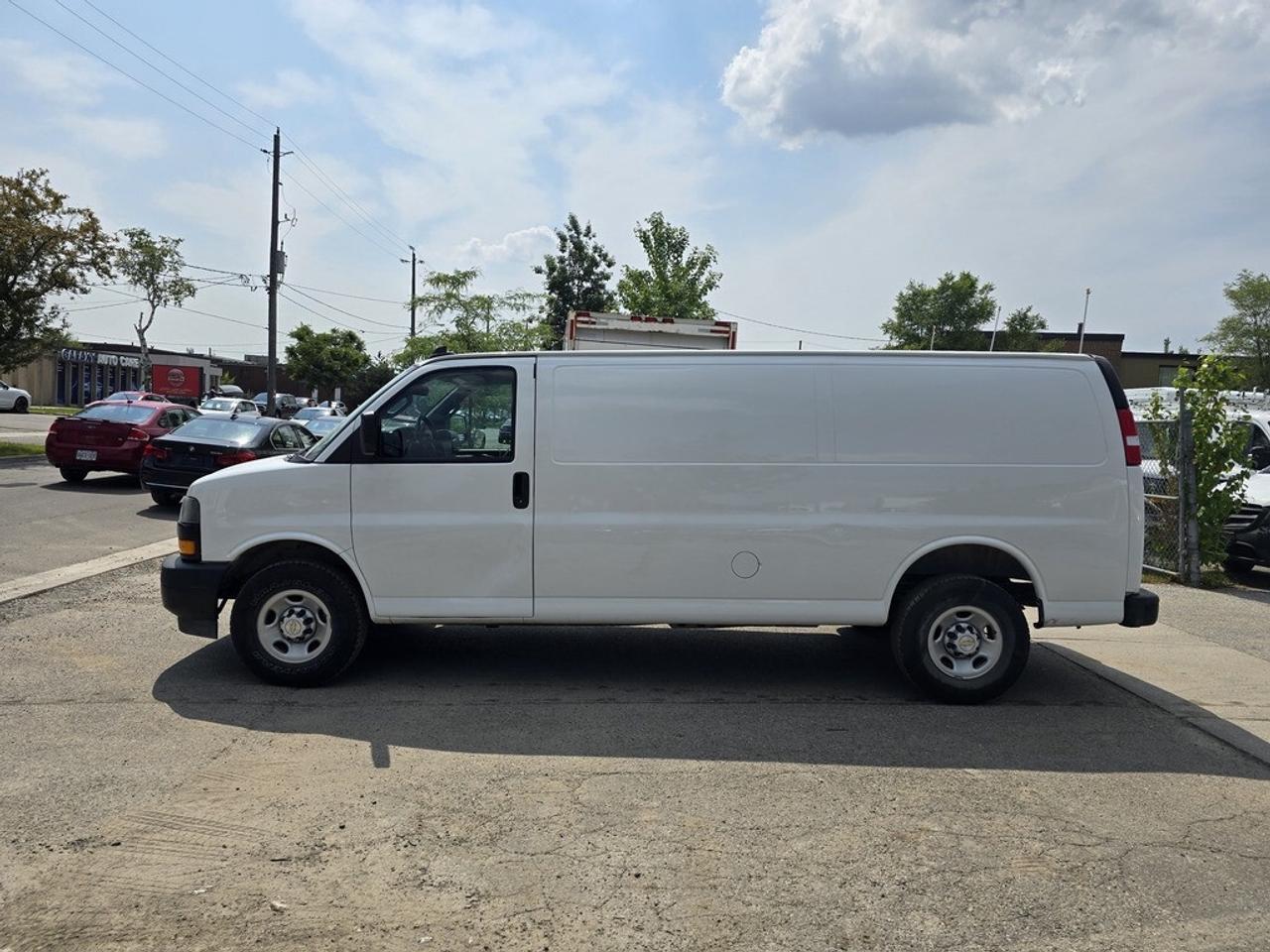 2023 Chevrolet Express 155WB EXTENDED - V6 Gas - Cruise/Btooth/REVERSE CA Photo2