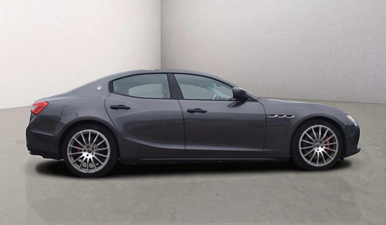 2015 Maserati Ghibli S Q4 Limited Edition Photo3