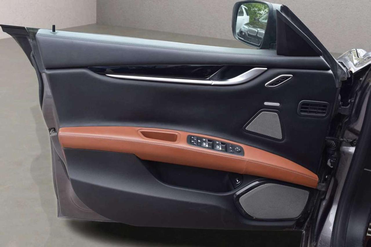 2015 Maserati Ghibli S Q4 Limited Edition Photo