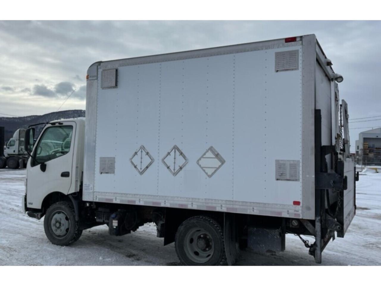 2017 Hino 195 12Ft Box - Custom Lift Gate - CERTIFIED Photo