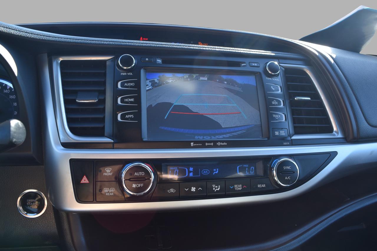 2018 Toyota Highlander XLE LEATHER NAVI SUNROOF Photo