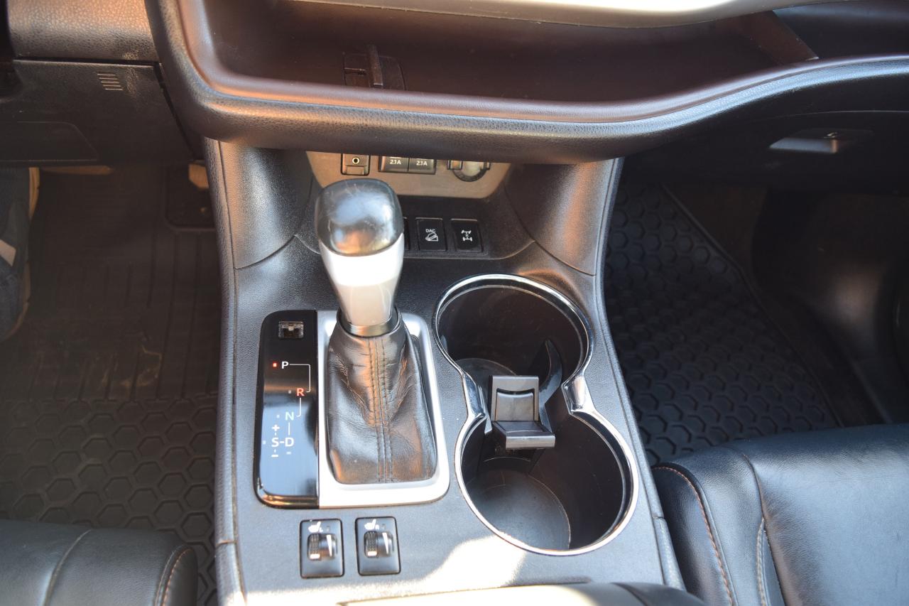 2018 Toyota Highlander XLE LEATHER NAVI SUNROOF Photo