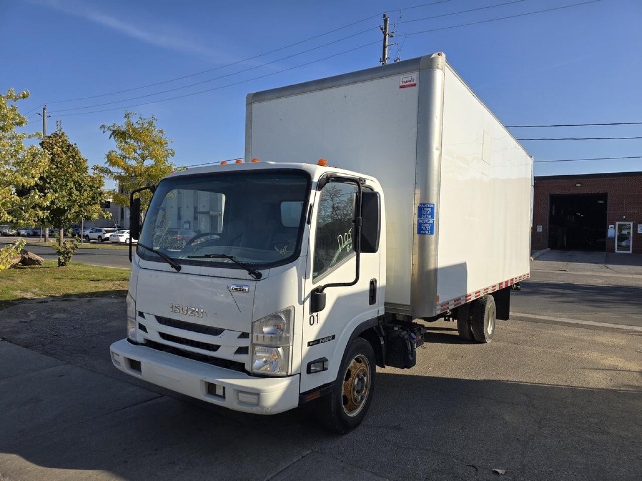 2020 Isuzu NRR DSL REG AT NRR - 20Ft Box + Ramp - Diesel - Certified Photo2