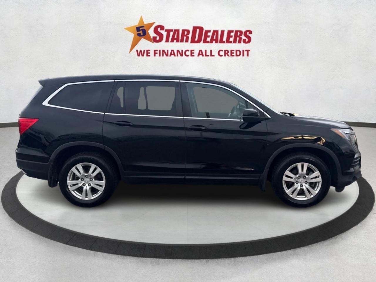 2017 Honda Pilot AWD LX 8 PASS HEATED SEATS WE FINANCE ALL CREDIT! Photo