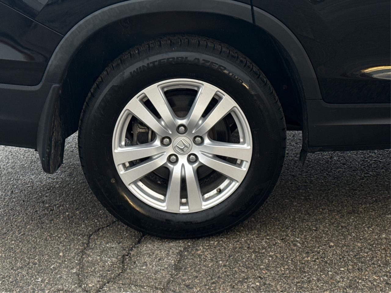 2017 Honda Pilot AWD LX 8 PASS HEATED SEATS WE FINANCE ALL CREDIT! Photo