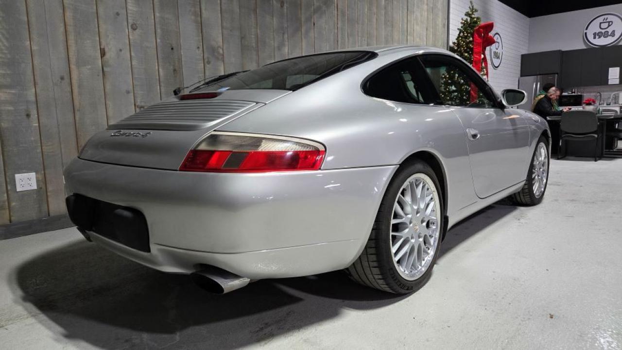 1999 Porsche 911 Carrera CARRERA 4 COUPE 6SPD MANUAL  ACCIDENT FREE Photo2