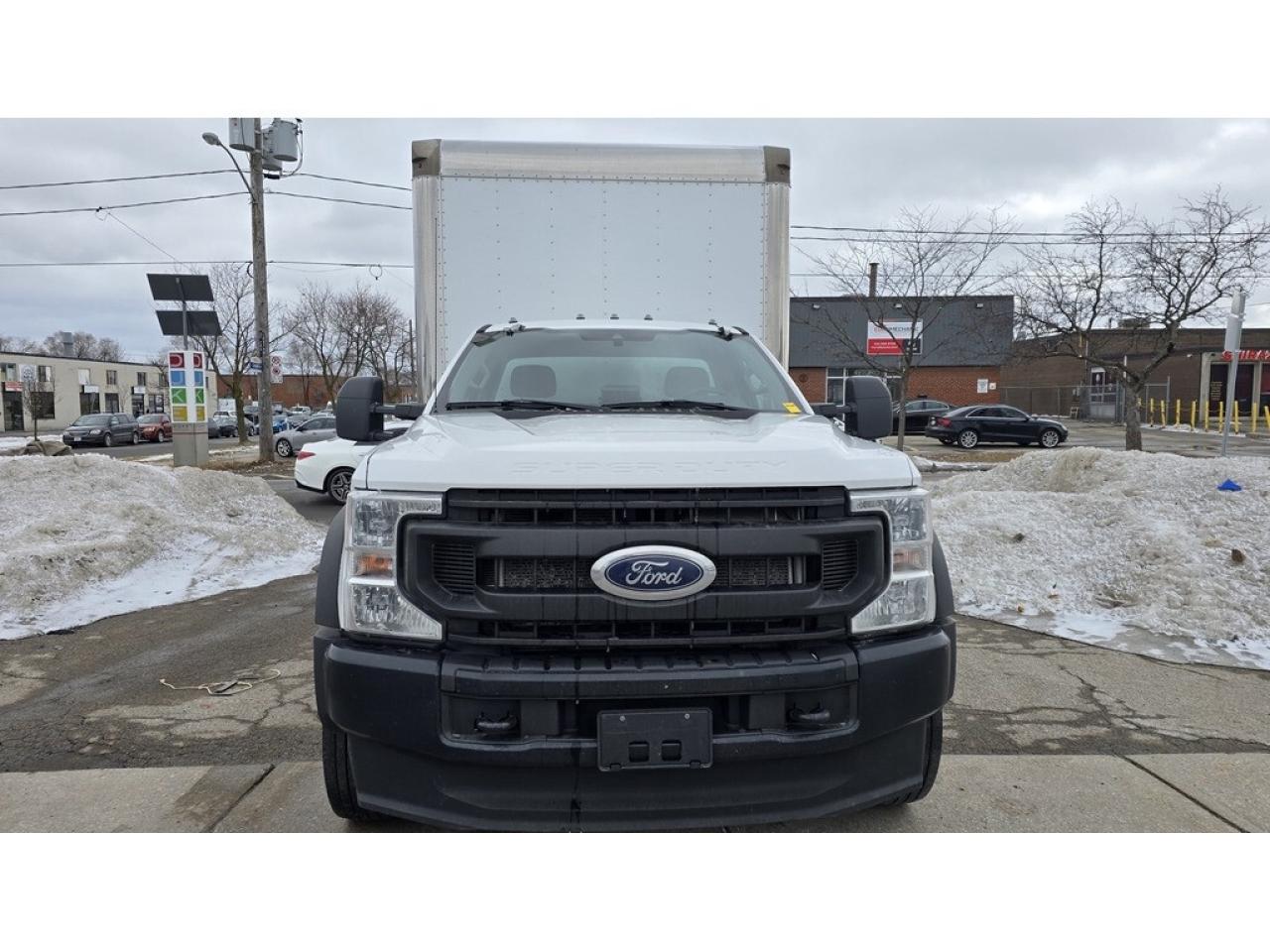 2021 Ford F-450 16Ft - Maxon Lift Gate - Diesel - Low Km Photo