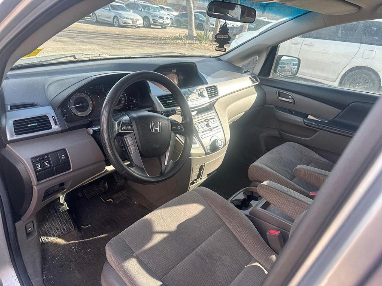 2011 Honda Odyssey EX Photo