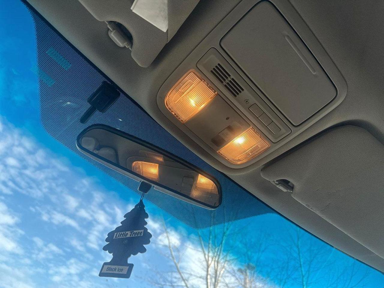 2011 Honda Odyssey EX Photo