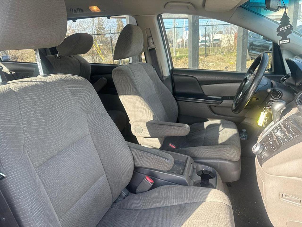 2011 Honda Odyssey EX Photo