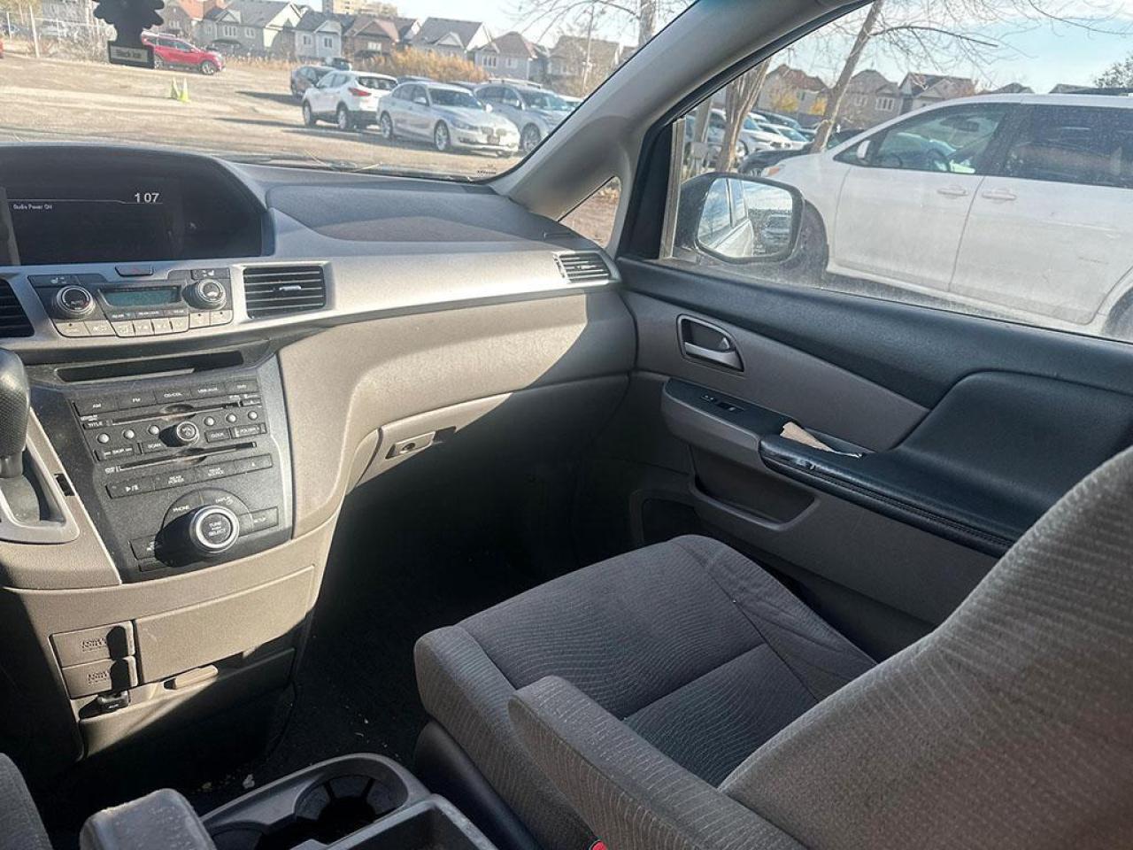 2011 Honda Odyssey EX Photo